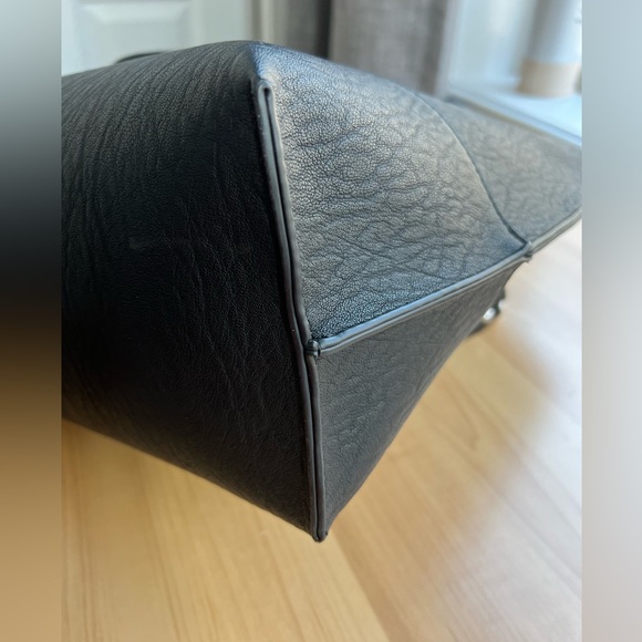 CALVIN KLEIN - purse color black leather with silver hardware. - Picture 12 of 15